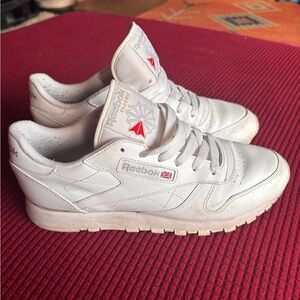 Reebok Classic Leather Sneakers 8.5